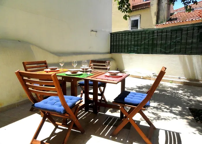 Principe Real Cecilio Apartments